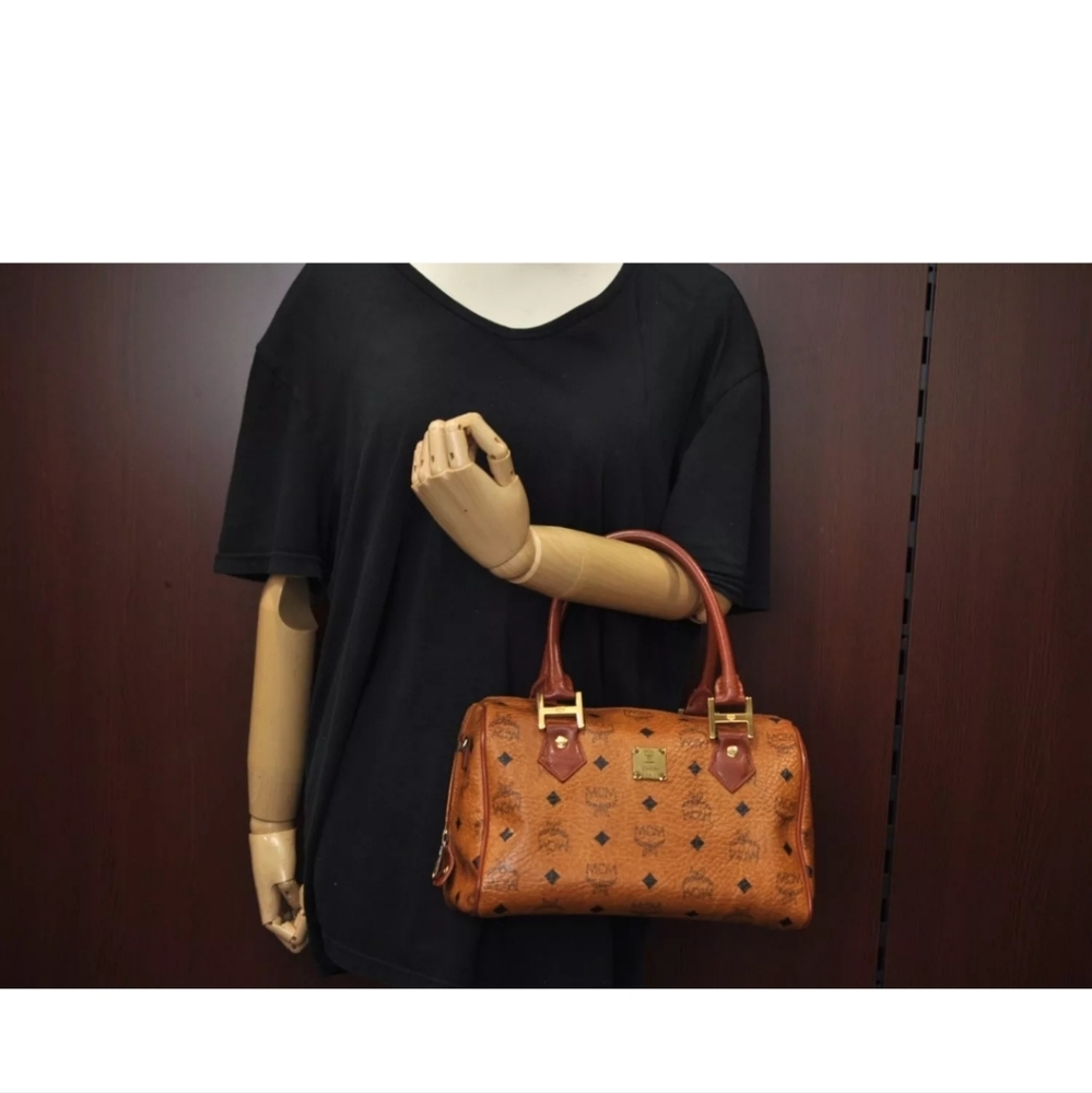 MCM VISETOS LEATHER VINTAGE SHOULDER HANDBAG k9648